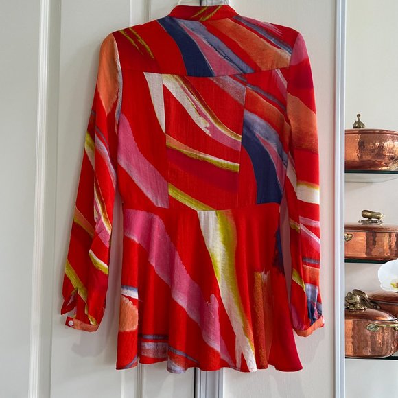 Woman multicolor blouse. Size Small - Picture 2 of 5